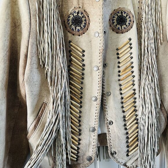 Vintage Tribe America Leathers Western Fringe Warrior Jacket Beaded Bone 6 USA - Picture 6 of 16